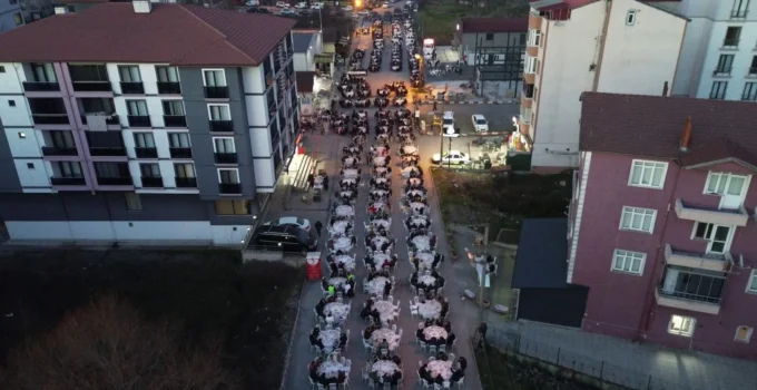 Başkan Kara’dan Gülüç’te Birlik Sofrası: Bin Kişilik İftar Programı