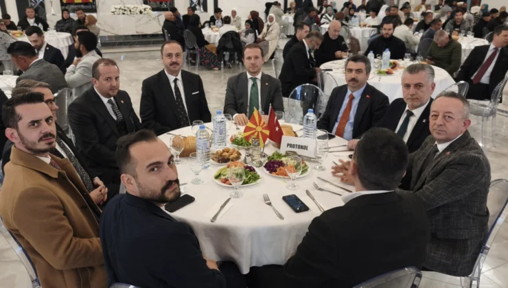 Bursa'Da Başkan Yılmaz Evlad-I Fatihan Ile Kardeşlik Sofrasında