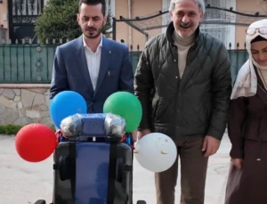 Bursa Osmangazi’de Ak Parti'Den Sosyal Destek Seferberliği