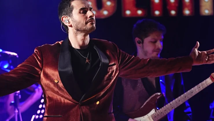 Cem Belevi: Nostaljik Şarkılarda Kendimi Buldum