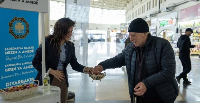 Diyarbakır Büyükşehir'Den Bayramda Yurttaşlara Ikram