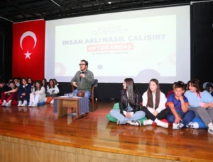 Gaziantep’te “İnsan Aklının Sırları” Söyleşisi Yoğun Ilgi Gördü