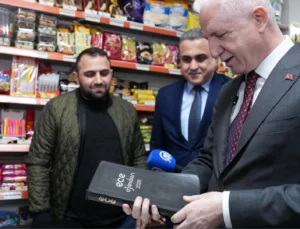 İstanbul'Da 32 Bin Ailenin Bakkal Borcu Silindi