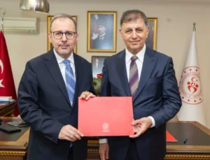 İzmir Karşıyaka Stadı Için Tarihi Adım