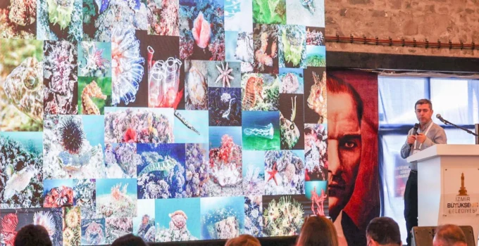 İzmir Körfezi'Ne Bilimsel Bakış