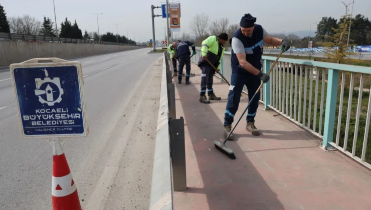 Kocaeli Büyükşehir’den Bayram Öncesi Temizlik Seferberliği