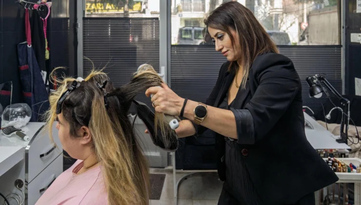 İzmir'De Meslek Fabrikası Ile Kendi Işinin Patronu Oldu