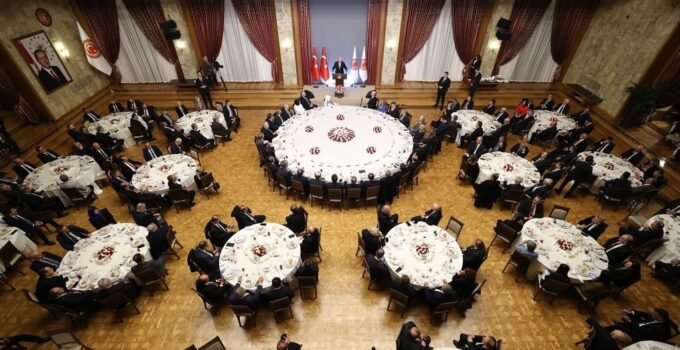 Rektör Özölçer, TBMM’de Rektörler için Düzenlenen İftar Programına Katıldı