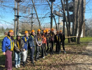 Sakaryalı Gençler Macera Park’ta Kamp Deneyimi Yaşadı