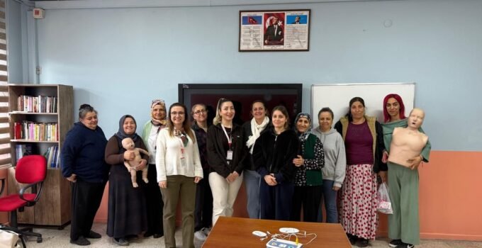 SODAM projesinde görevli kadınlara ilkyardım eğitimi