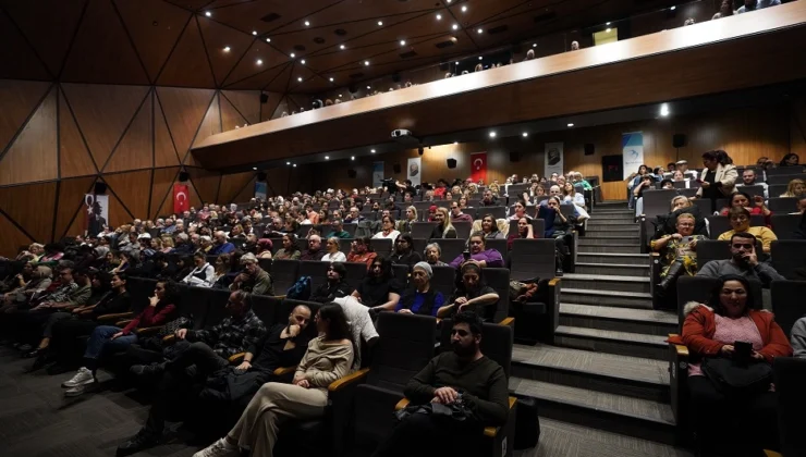 Tiyatro Tutkunları Beylikdüzü’nde Buluşuyor