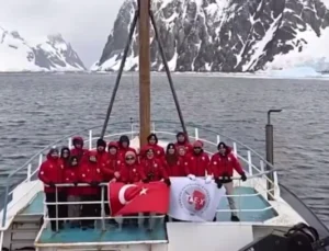 Türk Bilim Insanları Antarktika'Dan Döndü… 15. Ulusal Bilim Antarktika Seferi Tamamlandı