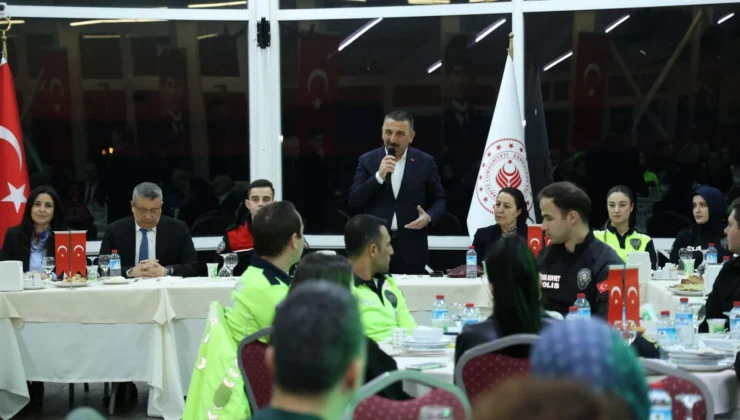 Vali Hacıbektaşoğlu, emniyet mensuplarıyla iftar sofrasında buluştu