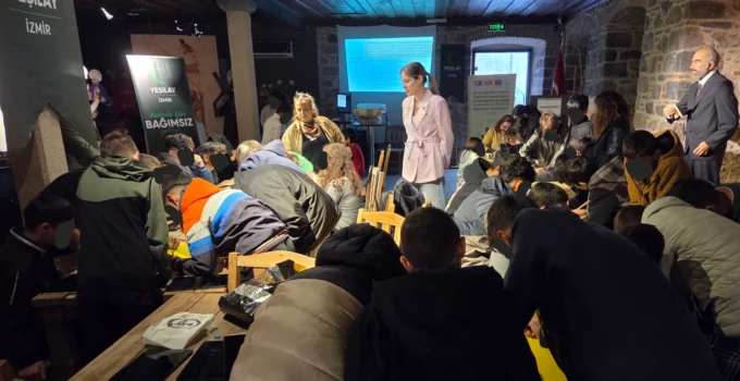 Yeşilay İzmir’den Koruma Altındaki Çocuklara Dijital Bağımlılık Eğitimi