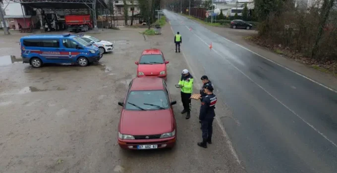 Zonguldak’ta bayramın ikinci gününde 1671 personelle güvenlik tedbirleri sürüyor