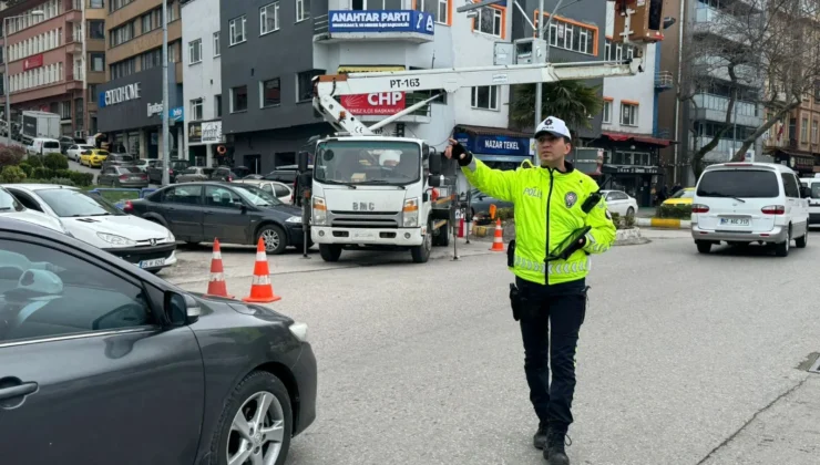 Zonguldak’ta trafik denetimi: Liman Caddesi’nde sürücüler kontrol edildi