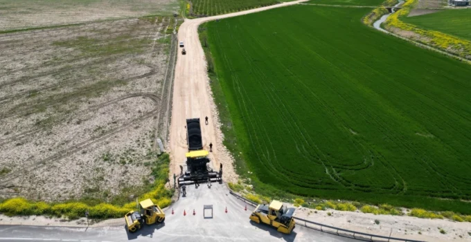 6 Mahalle Asfalta Kavuşuyor