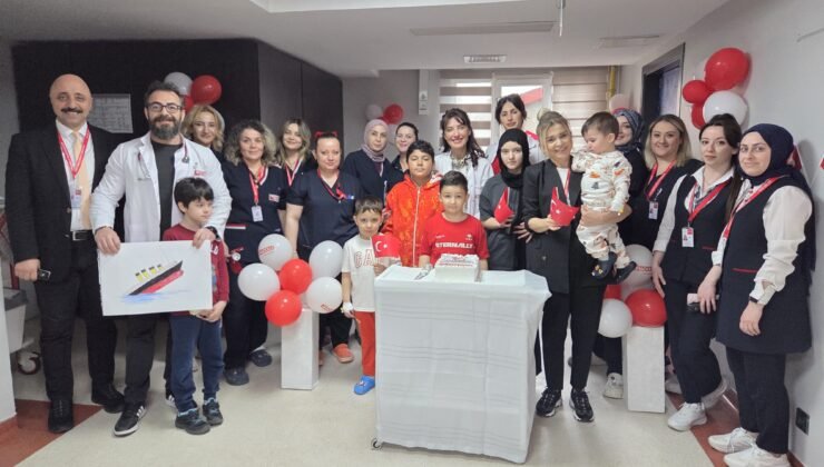 Ereğli Anadolu Hastanesi’nde 23 Nisan coşkusu: minik kalplere büyük mutluluk