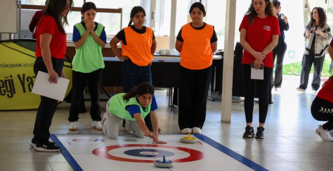 Antalya’da Kız Çocuklarına Spor Desteği