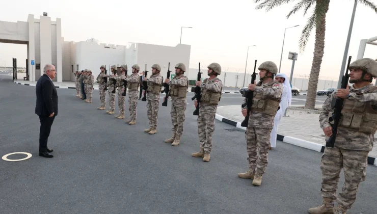 Bakan Güler Katar’da