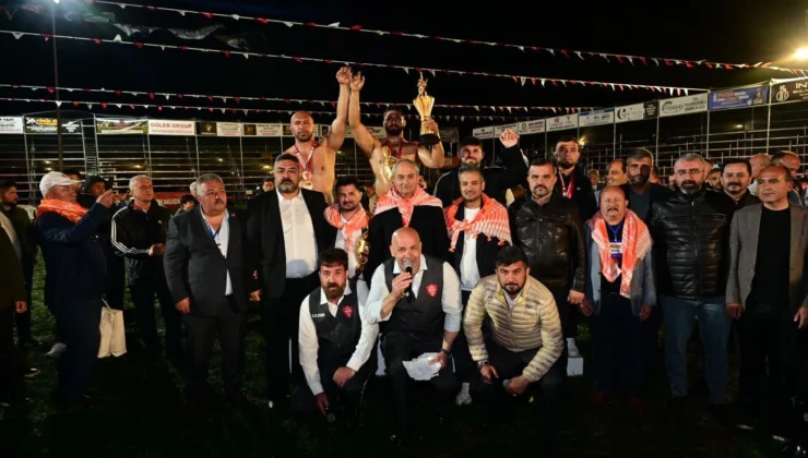 Balıkesirli Güreşçi Enes Doğan Kepez’de Tarih Yazdı