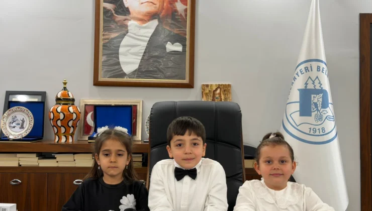 Bilecik Pazaryeri'Nde 23 Nisan’da Koltuk Çocukların