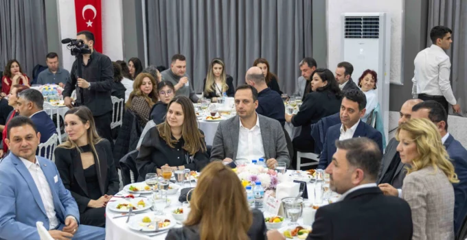 Bornova’da Tekstil Mühendislerinden Güçlü Mesaj