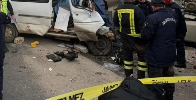 Burdur’da Feci Kaza: 7 Ölü, 3 Yaralı