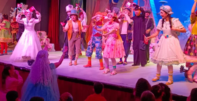 Bursa Devlet Tiyatrosu 23 Nisan’ı “Bencil Dev” Ile Kutladı