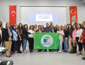 Bursa İnegöl’de Kitaplar Bilete Dönüşüyor