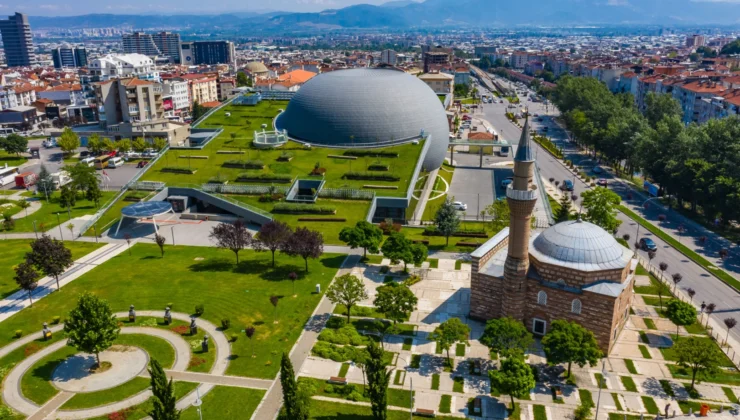 Bursa Osmangazi'De Tarihi Müzede Günlük Ziyaretçi Sayısı 9 Bini Aştı