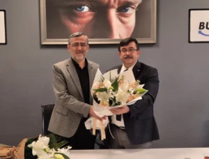 Burulaş’ta Fahrettin Beşli Görevi Devretti