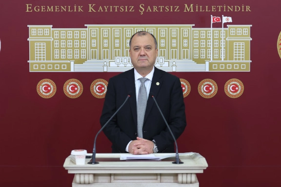 Chp'Li Aygun'Dan 'Nükleer' Tepki