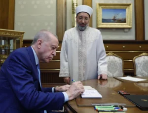 Cumhurbaşkanı Erdoğan Kurban Vekâletini Tdv'Ye Verdi