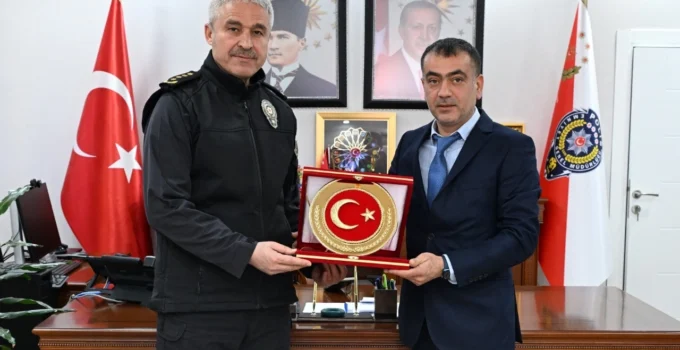 Düzceli Gazetecilerden 'Emniyet'Li Ziyaret