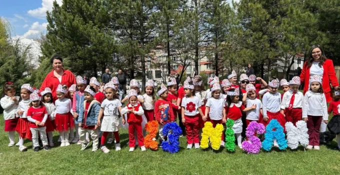 Eskişehir'De Çocuklar 23 Nisan’ı Oyun Evlerinde Kutladı