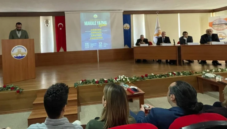 İpsala Myo Akademisyenleri 'Bilimsel Yayıncılık' Için Keşan’da Buluştu