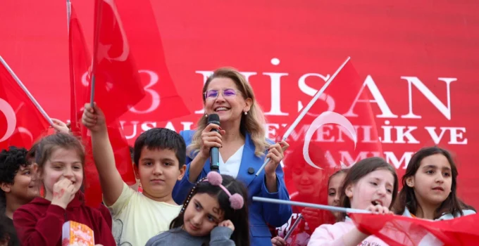 İstanbul Bakırköy’de Egemenlik Festivali Başladı