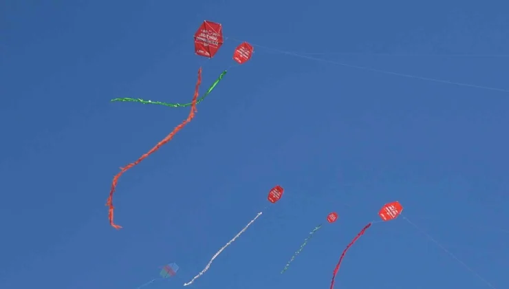 İstanbul Çekmeköy’de Gökyüzünde Renk Cümbüşü