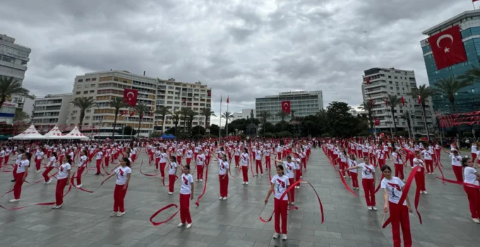 İzmir’de 23 Nisan Coşkusu