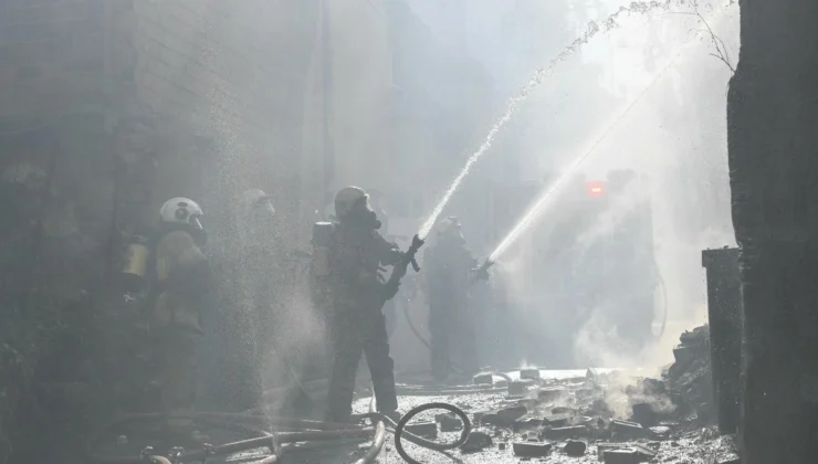 İzmir Konak’ta Bina Yangını Kontrol Altında