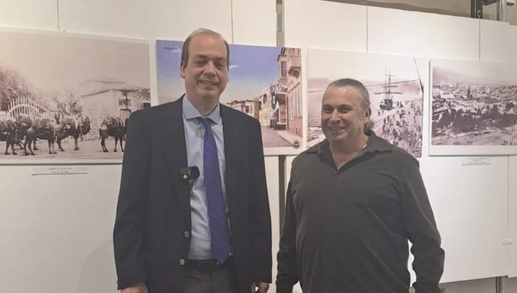 İzmirli Koleksiyoner Mert Rüstem'Den Yunanistan'Da Dördüncü Sergi Atina'Da