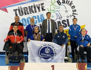 Kağıtspor Başarıya Ambargo Koydu