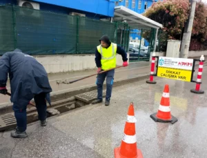 Kocaeli'De Mazgallar Tek Tek Temizleniyor