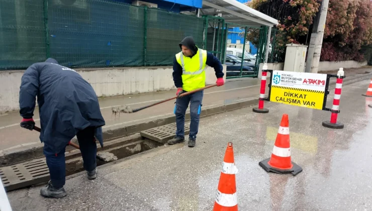Kocaeli'De Mazgallar Tek Tek Temizleniyor