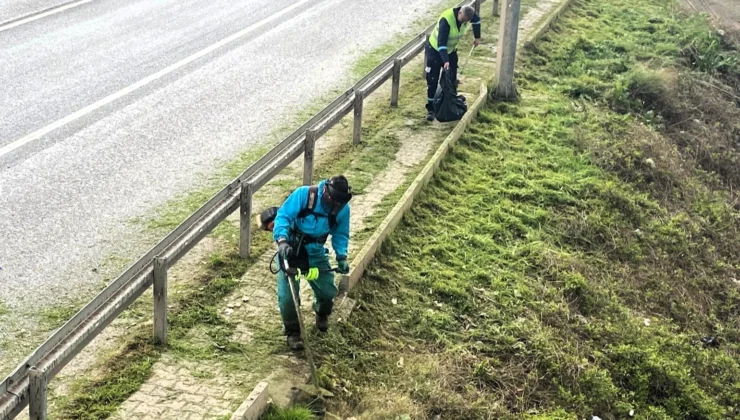 Kocaeli’de Yol Ve Kaldırımlarda Temizlik Seferberliği