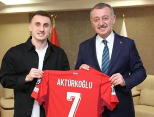 Kocaeli'Nin Gururundan Başkan Büyükakın’a Milli Forma