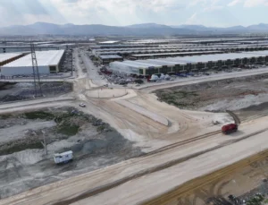 Konya'Da Trafik Yükünü Rahatlatacak Caddeye Yakın Mercek