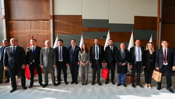 Manisa’da Dünya Kültürleri Aynı Sofrada Buluştu