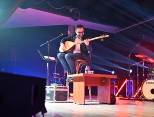 Manisa’da İsmail Altunsaray Ile Türkü Dolu Gece